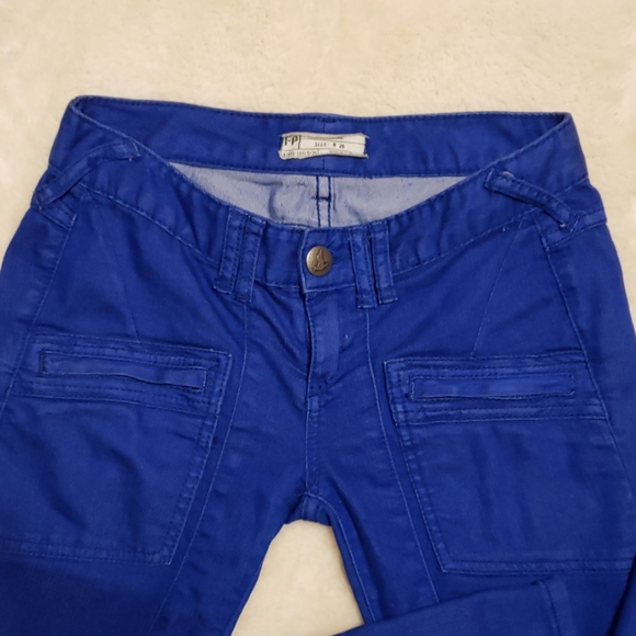 Free People Skinny Blue Jeans sz 26 - Picture 2 of 8